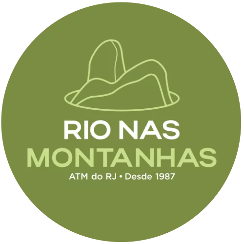 rio nas montanhas