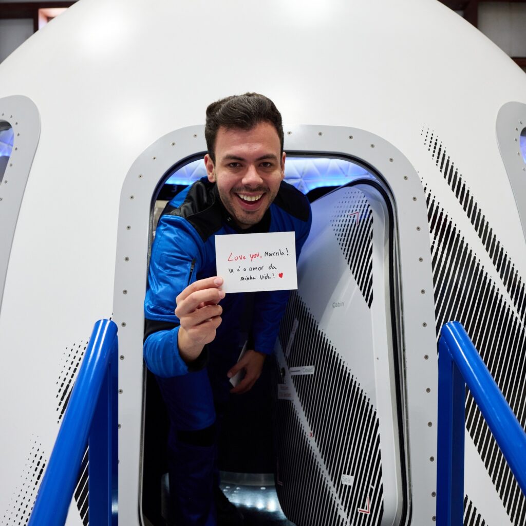victor hespanha durante treinamento para ir ao espaco com a blue origin empresa do bilionario jeff bezos 1654357923073 v2 1x1