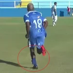 Jogador de tornozeleira